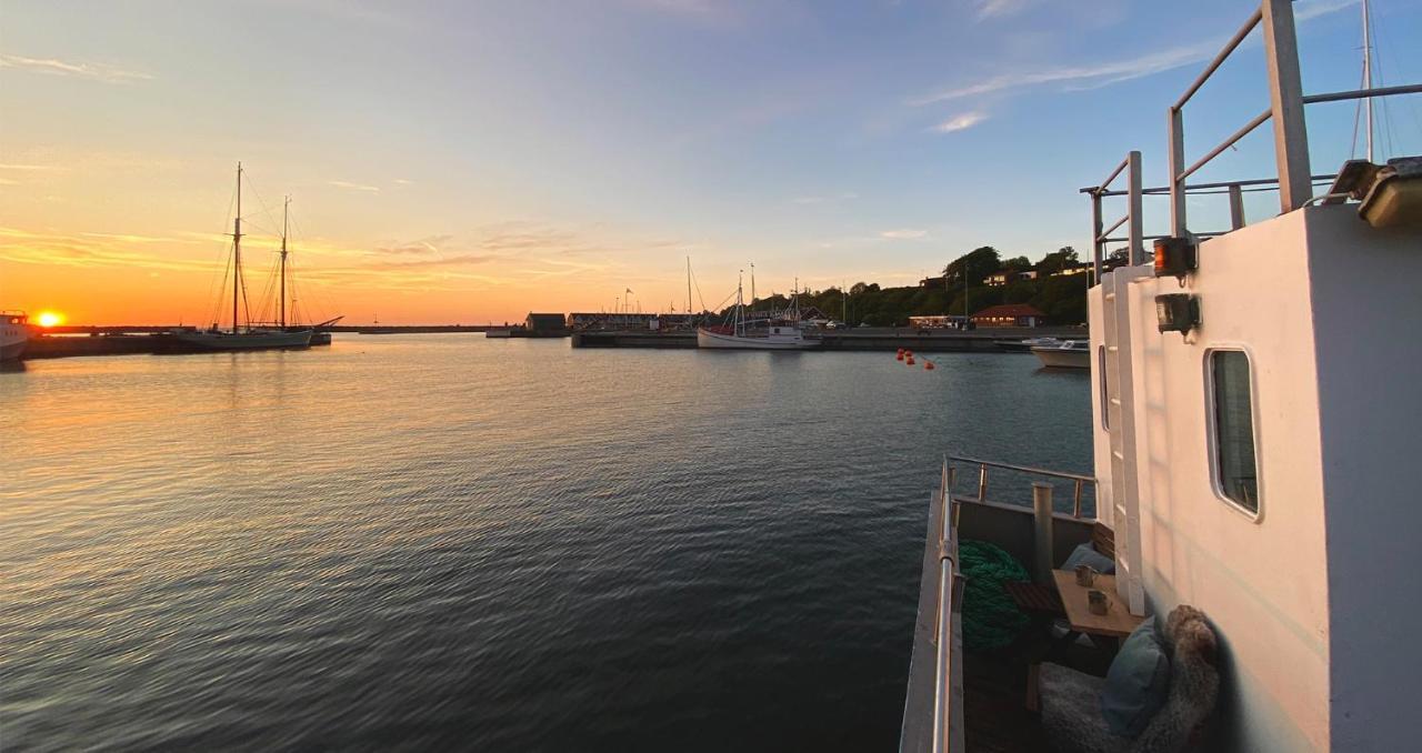 Varra Water - Unique Boat Accomodation - Bornholm - Fjaelstavn Neksø Kültér fotó