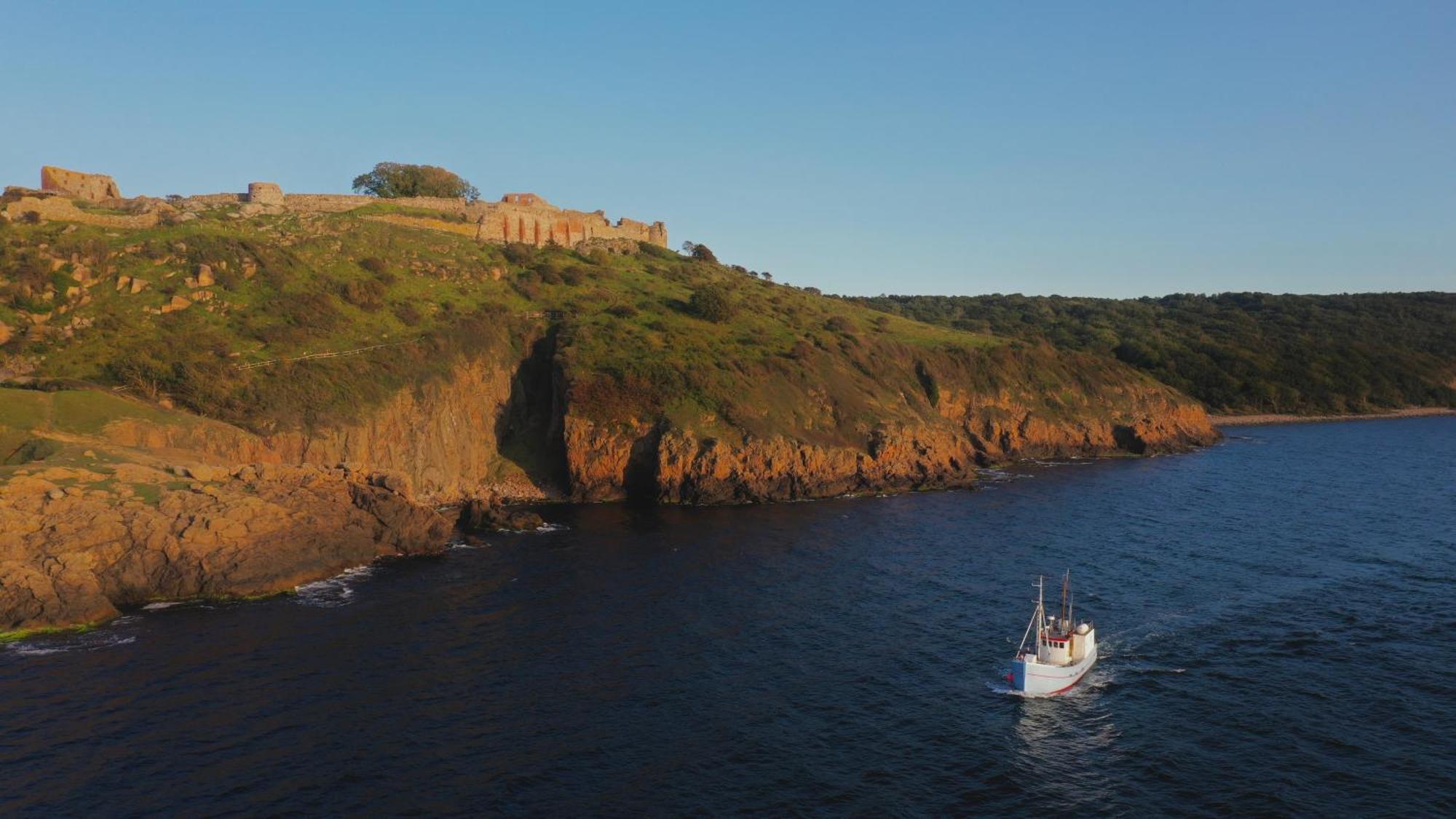 Varra Water - Unique Boat Accomodation - Bornholm - Fjaelstavn Neksø Kültér fotó